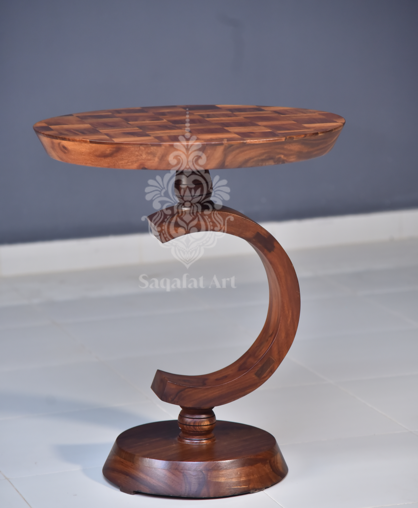 Wooden C Round Table