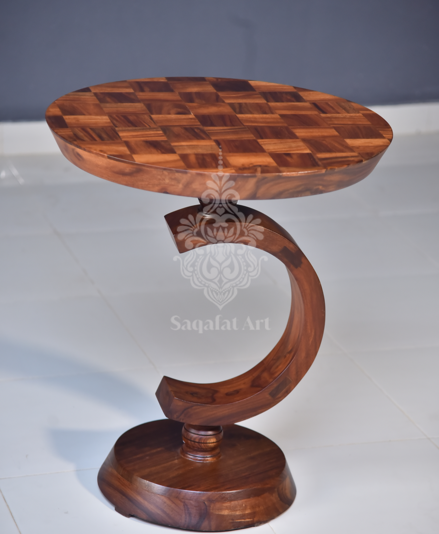 Wooden C Round Table